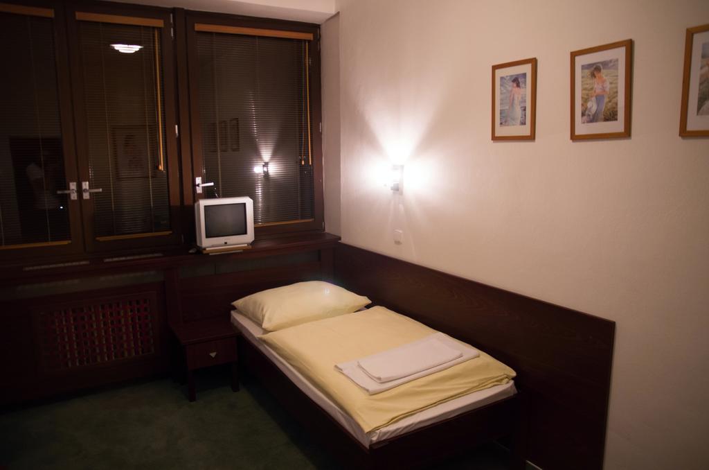 Hotel Bothe Považská Bystrica Dış mekan fotoğraf
