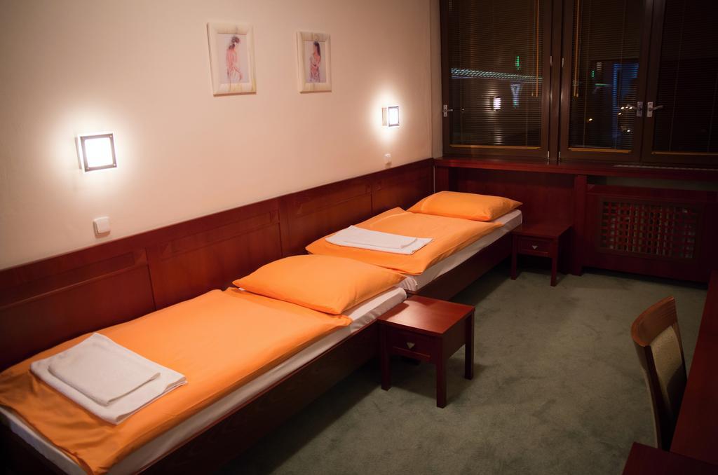 Hotel Bothe Považská Bystrica Dış mekan fotoğraf