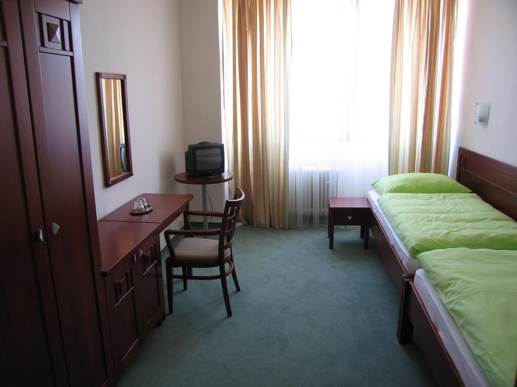 Hotel Bothe Považská Bystrica Dış mekan fotoğraf