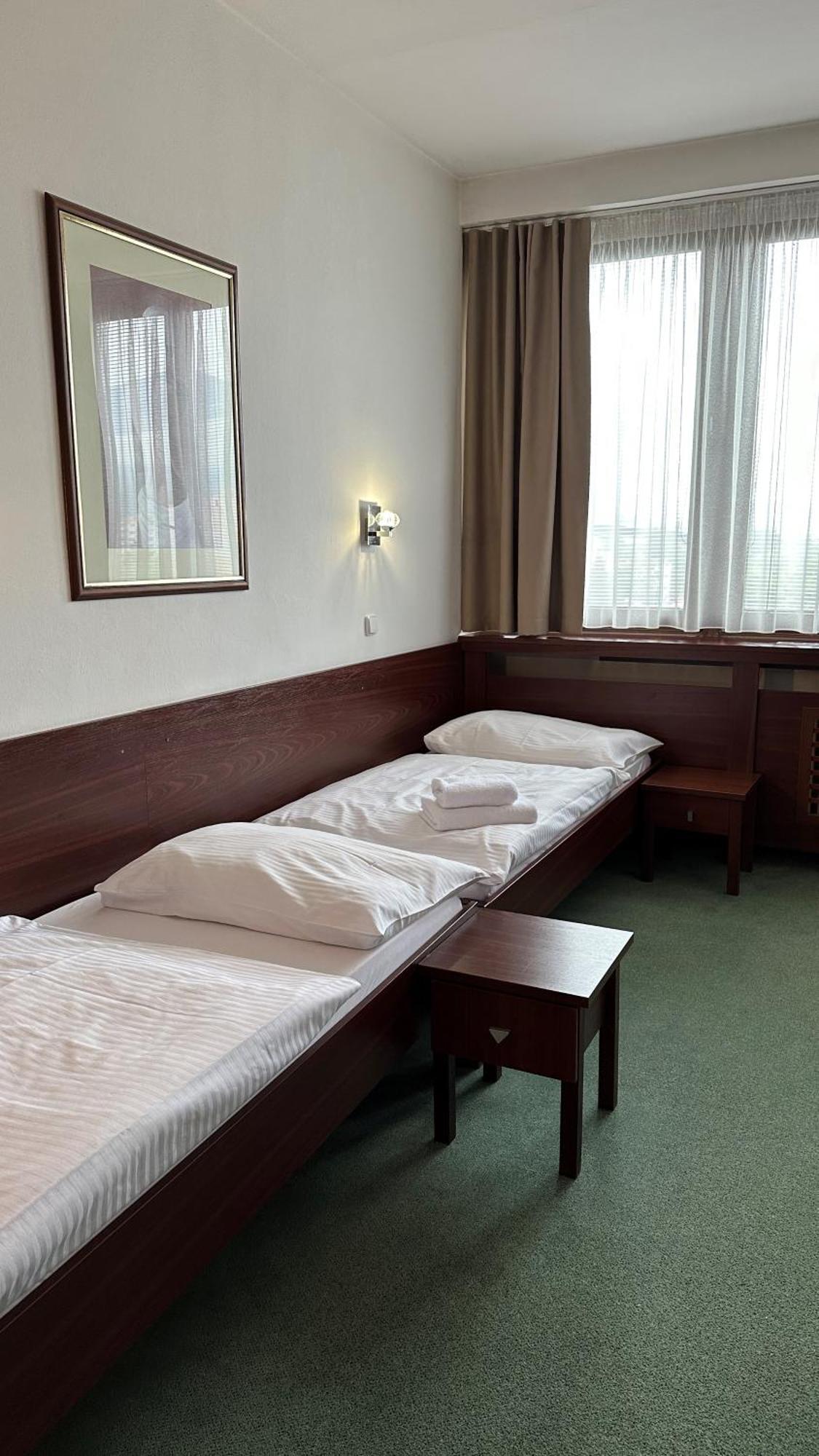 Hotel Bothe Považská Bystrica Dış mekan fotoğraf