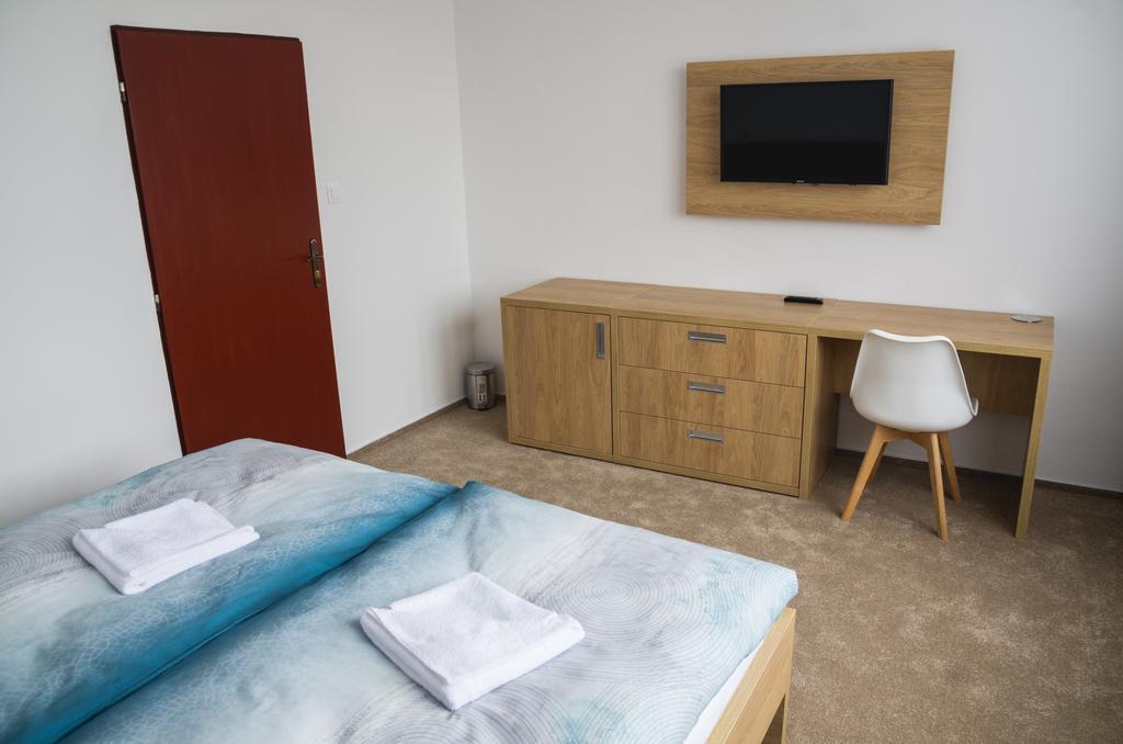 Hotel Bothe Považská Bystrica Dış mekan fotoğraf